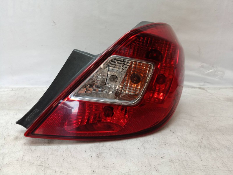 Recambio de piloto trasero derecho para opel corsa d enjoy referencia OEM IAM 13188046 13188046 89038959