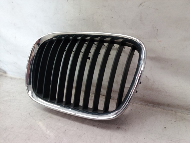 Recambio de rejilla delantera para bmw serie 5 berlina (e39) 530d referencia OEM IAM 8159311 8159311 8159311