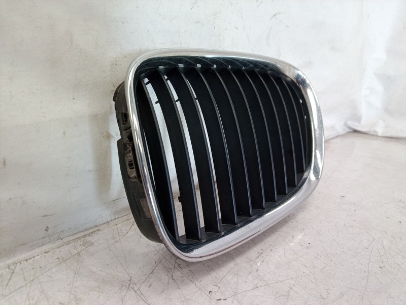 Recambio de rejilla delantera para bmw serie 5 berlina (e39) 530d referencia OEM IAM 8159311 8159311 8159311
