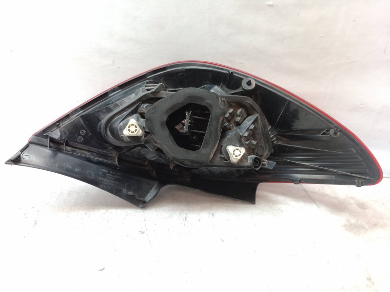 Recambio de piloto trasero derecho para opel corsa d enjoy referencia OEM IAM 13188046 13188046 89038959