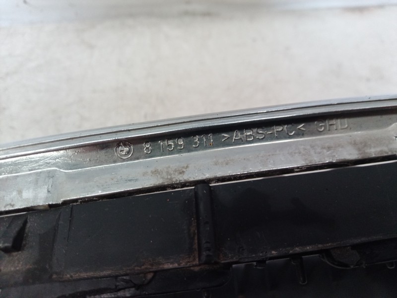 Recambio de rejilla delantera para bmw serie 5 berlina (e39) 530d referencia OEM IAM 8159311 8159311 8159311