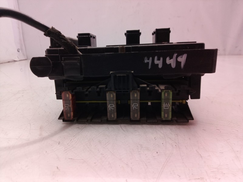 Recambio de caja reles / fusibles para peugeot 206 berlina xr referencia OEM IAM 9643498980 9643498980 9643498980