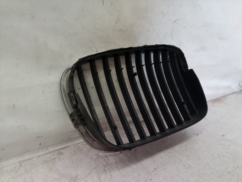 Recambio de rejilla delantera para bmw serie 5 berlina (e39) 530d referencia OEM IAM 8159311 8159311 8159311