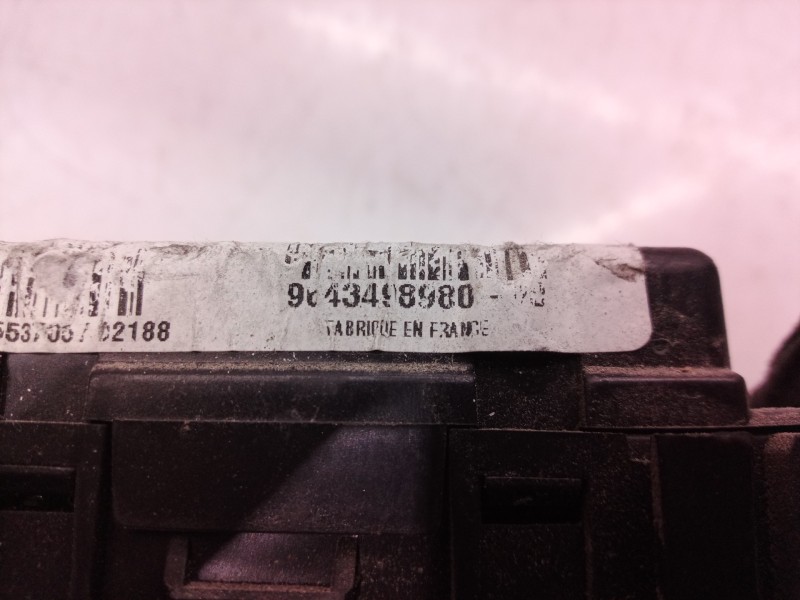 Recambio de caja reles / fusibles para peugeot 206 berlina xr referencia OEM IAM 9643498980 9643498980 9643498980