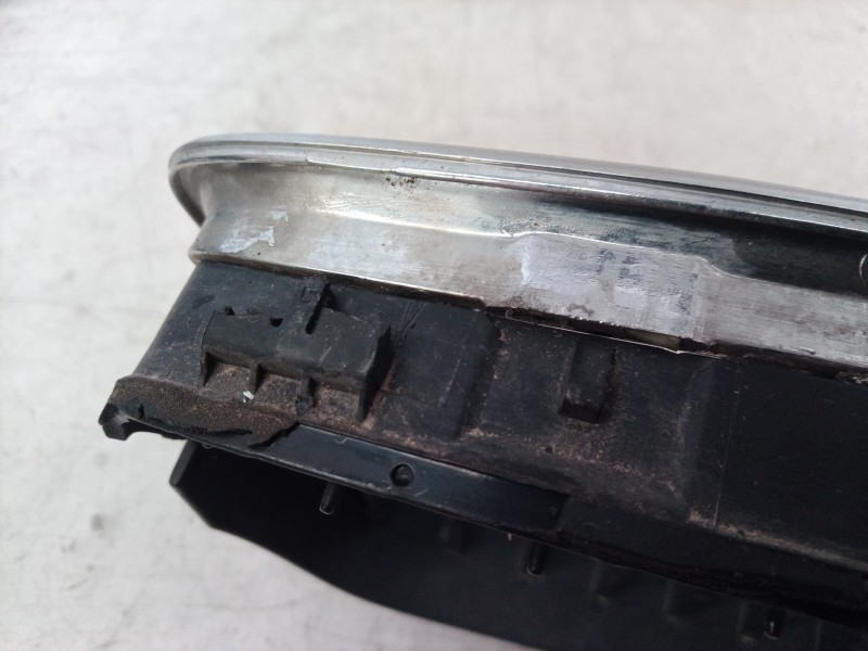 Recambio de rejilla delantera para bmw serie 5 berlina (e39) 530d referencia OEM IAM 8159311 8159311 8159311
