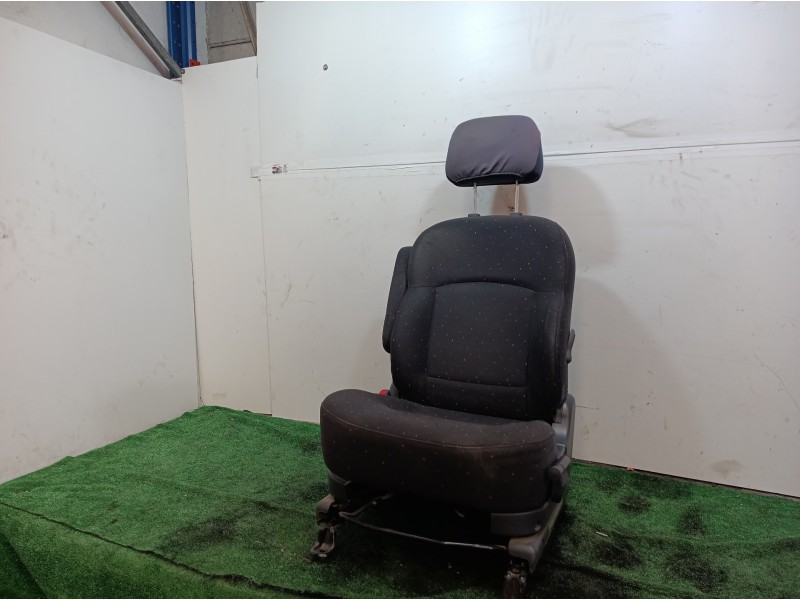 Recambio de asiento delantero izquierdo para hyundai trajet (fo) 2.0 gls referencia OEM IAM   
