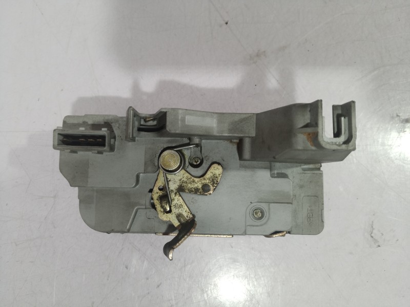 Recambio de cerradura puerta trasera derecha para peugeot 307 (s1) 1.4 referencia OEM IAM   