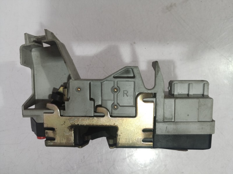 Recambio de cerradura puerta trasera derecha para peugeot 307 (s1) 1.4 referencia OEM IAM   