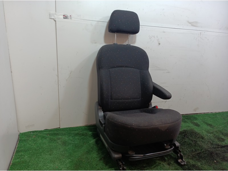 Recambio de asiento delantero derecho para hyundai trajet (fo) 2.0 gls referencia OEM IAM   