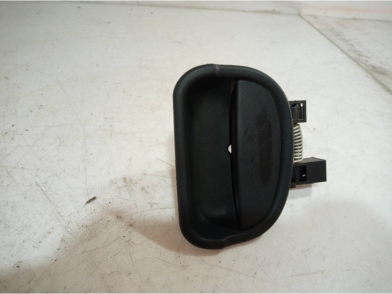 Recambio de maneta interior lateral izquierda para renault kangoo referencia OEM IAM 7700354531 7700354531 7700354531