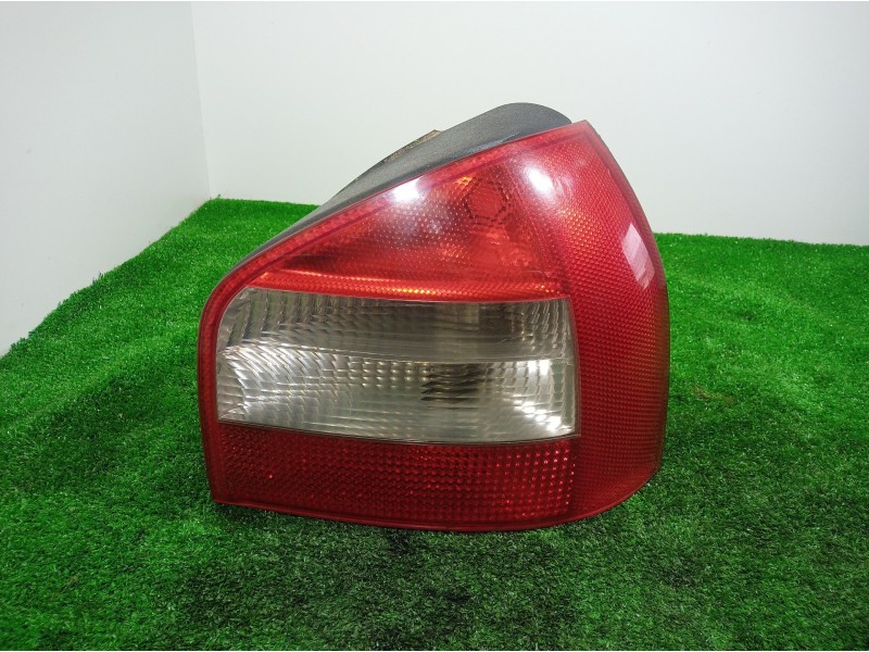 Recambio de piloto trasero derecho para audi a3 (8l) 1.9 tdi ambiente referencia OEM IAM 8L0945096B05S 8L0945096B05S 8L0945096