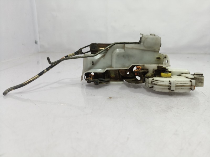 Recambio de cerradura puerta delantera izquierda para mitsubishi eclipse (d20) referencia OEM IAM   