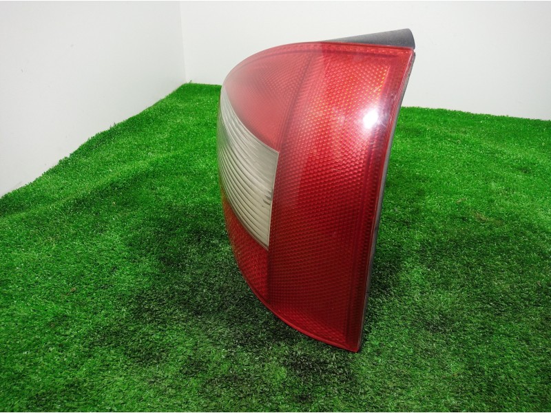 Recambio de piloto trasero derecho para audi a3 (8l) 1.9 tdi ambiente referencia OEM IAM 8L0945096B05S 8L0945096B05S 8L0945096