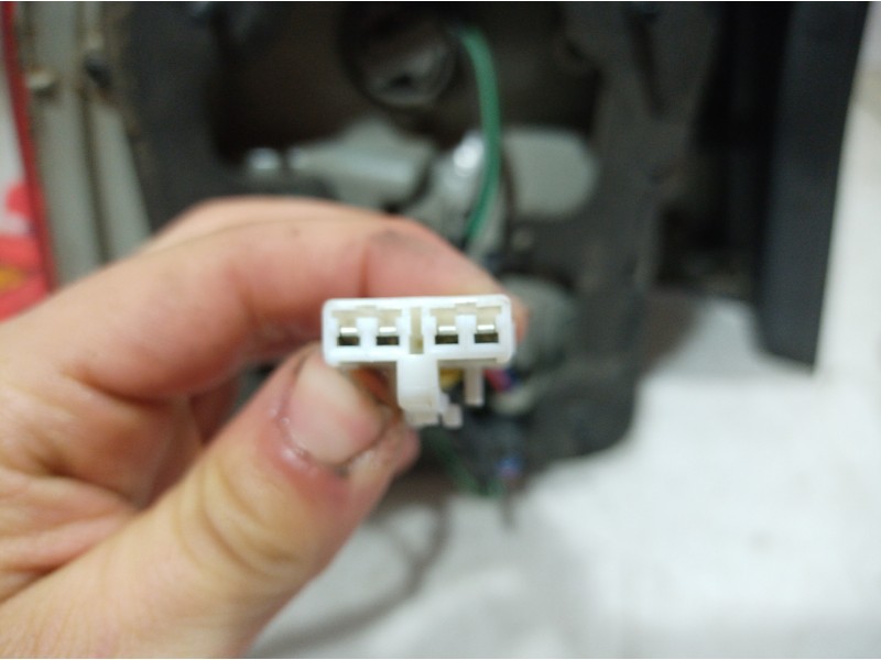 Recambio de piloto trasero derecho para kia carens 2.0 turbodiesel cat referencia OEM IAM    Recambio de piloto trasero derecho para kia carens 2.0 turbodiesel cat referencia OEM IAM