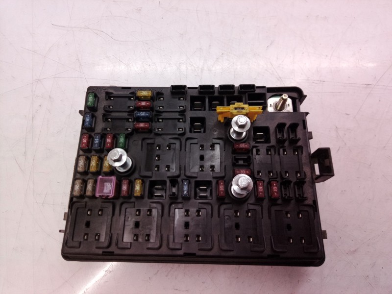 Recambio de caja reles / fusibles para kia carens referencia OEM IAM AK3531 AK3531 AK3531