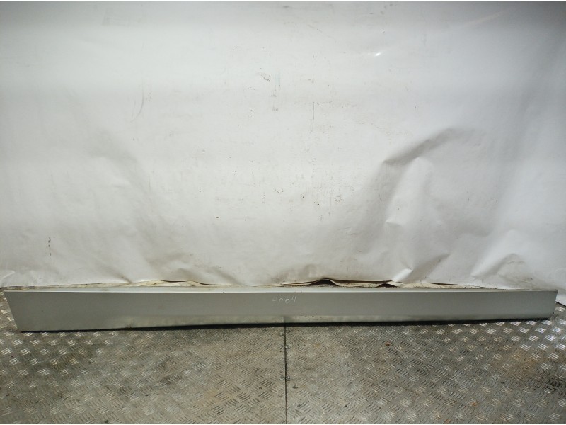 Recambio de faldon lateral para bmw serie 3 touring (e91) 318d referencia OEM IAM   