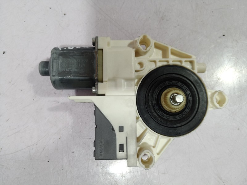 Recambio de motor elevalunas trasero derecho para peugeot 407 st confort referencia OEM IAM 0130822200 0130822200 0130822200