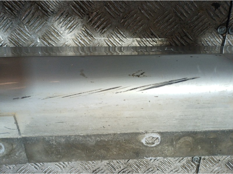 Recambio de faldon lateral para bmw serie 3 touring (e91) 318d referencia OEM IAM   