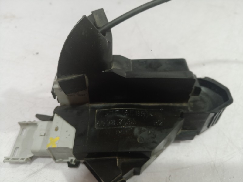 Recambio de cerradura puerta delantera derecha para citroën c4 berlina referencia OEM IAM 45387095 45387095 45387095