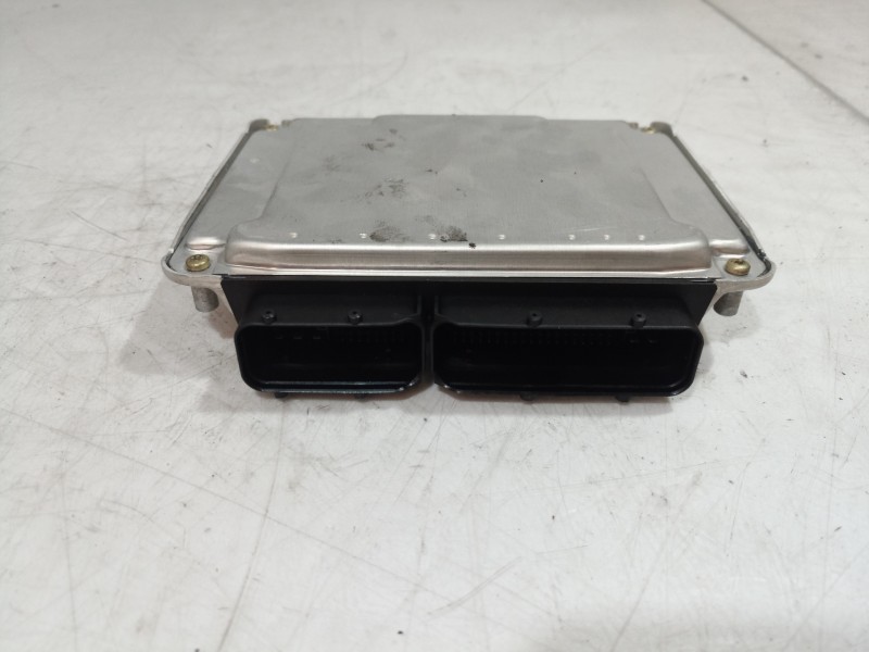 Recambio de centralita motor uce para skoda superb (3u4) elegance referencia OEM IAM 038906019 038906019 038906019