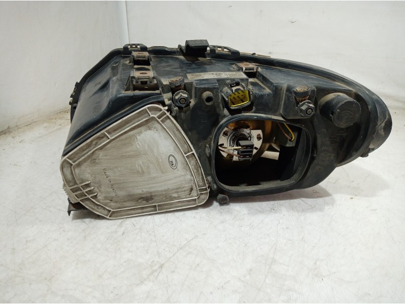 Recambio de faro derecho para chrysler voyager (rg) 2.5 crd se referencia OEM IAM 04857702AB 04857702AB 04857702