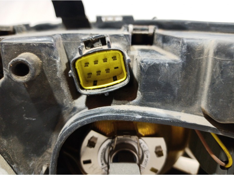 Recambio de faro derecho para chrysler voyager (rg) 2.5 crd se referencia OEM IAM 04857702AB 04857702AB 04857702