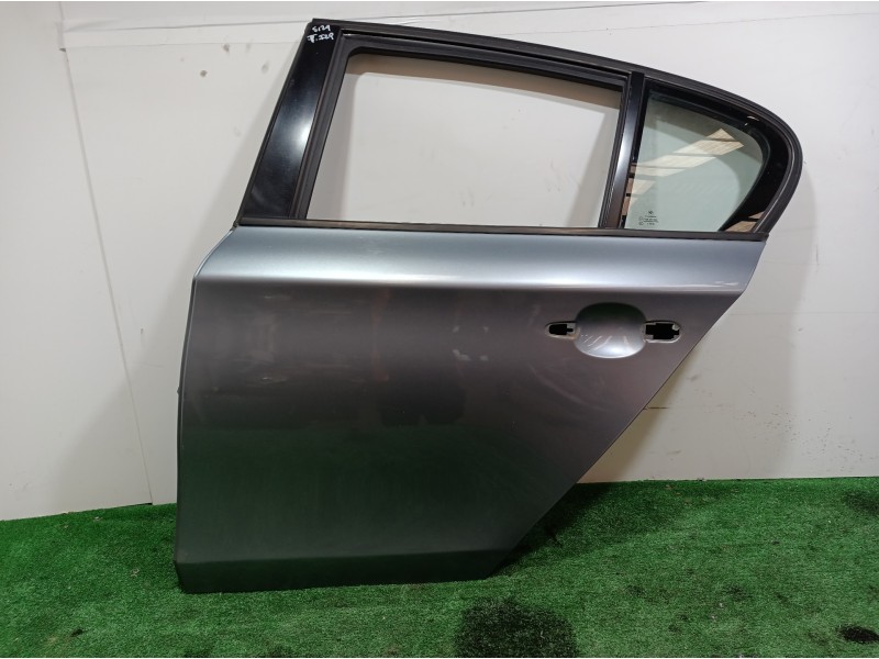 Recambio de puerta trasera izquierda para bmw serie 1 berlina (e81/e87) 118d referencia OEM IAM   