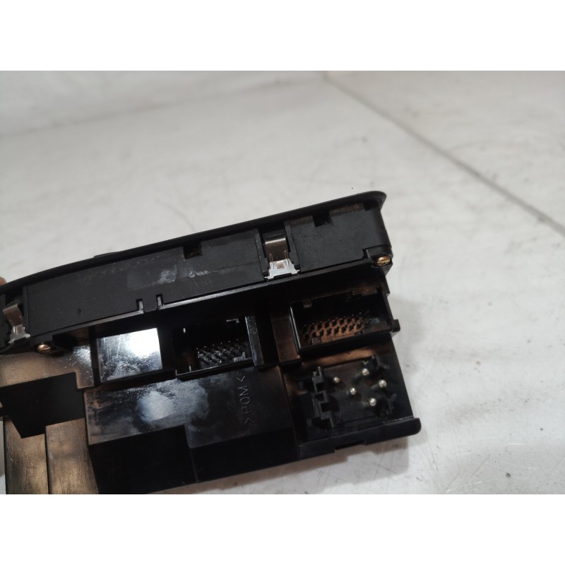 Recambio de mando elevalunas delantero izquierdo para bmw serie 5 berlina (e39) 530d referencia OEM IAM 8380646 8380646 8380646