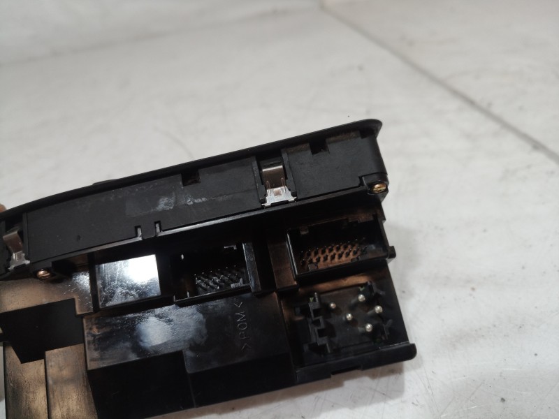 Recambio de mando elevalunas delantero izquierdo para bmw serie 5 berlina (e39) 530d referencia OEM IAM 8380646 8380646 8380646