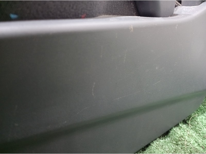 Recambio de asientos trasero derecho para hyundai trajet (fo) 2.0 gls referencia OEM IAM   