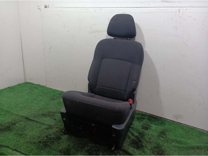 Recambio de asientos trasero derecho para hyundai trajet (fo) 2.0 gls referencia OEM IAM   