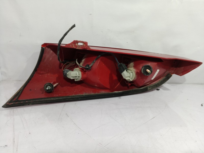 Recambio de piloto trasero derecho para ford focus berlina (cak) ambiente referencia OEM IAM 1214226 1214226 1214226