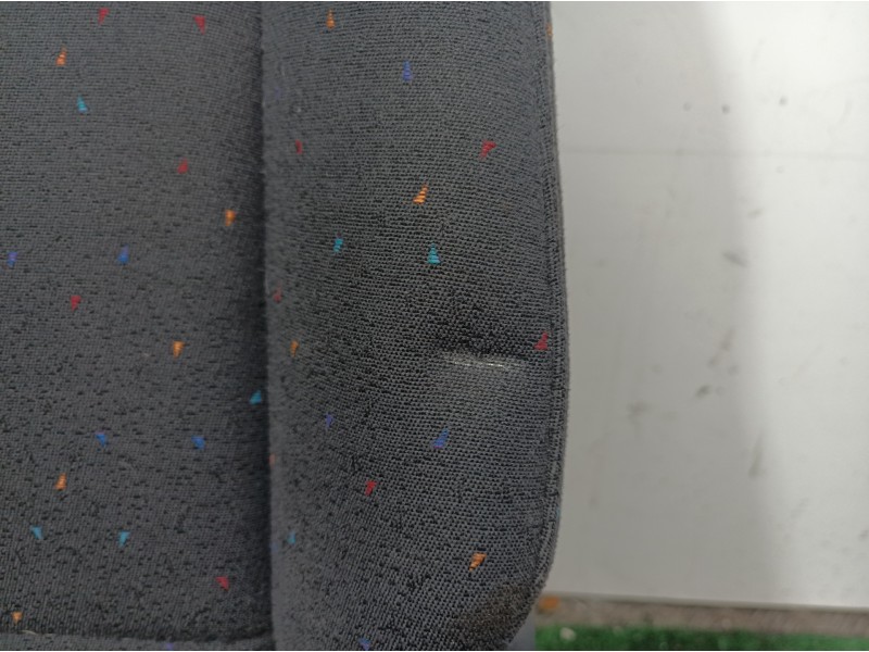 Recambio de asientos trasero derecho para hyundai trajet (fo) 2.0 gls referencia OEM IAM   