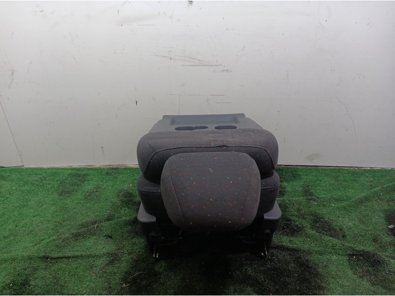 Recambio de asientos trasero derecho para hyundai trajet (fo) 2.0 gls referencia OEM IAM   