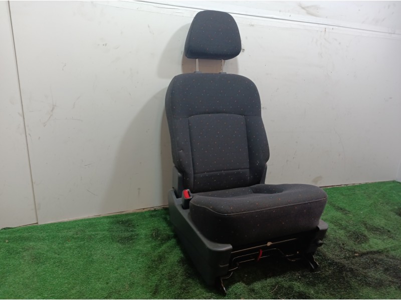 Recambio de asientos trasero izquierdo para hyundai trajet (fo) 2.0 gls referencia OEM IAM   