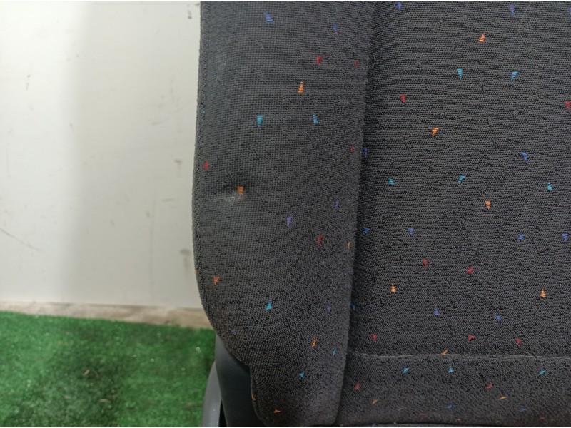 Recambio de asientos trasero izquierdo para hyundai trajet (fo) 2.0 gls referencia OEM IAM   