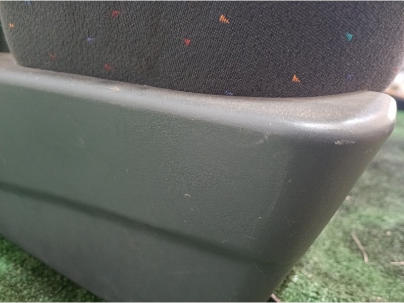 Recambio de asientos trasero izquierdo para hyundai trajet (fo) 2.0 gls referencia OEM IAM   