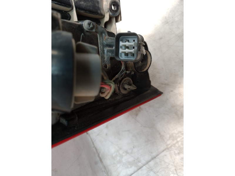 Recambio de piloto trasero derecho para honda cr-v (rd1/3) básico (rd1) referencia OEM IAM 0432200 0432200 0432200