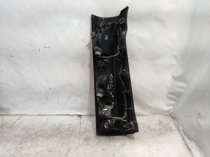 Recambio de piloto trasero derecho para honda cr-v (rd1/3) básico (rd1) referencia OEM IAM 0432200 0432200 0432200