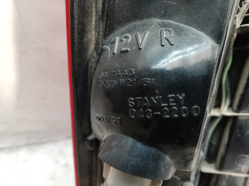 Recambio de piloto trasero derecho para honda cr-v (rd1/3) básico (rd1) referencia OEM IAM 0432200 0432200 0432200