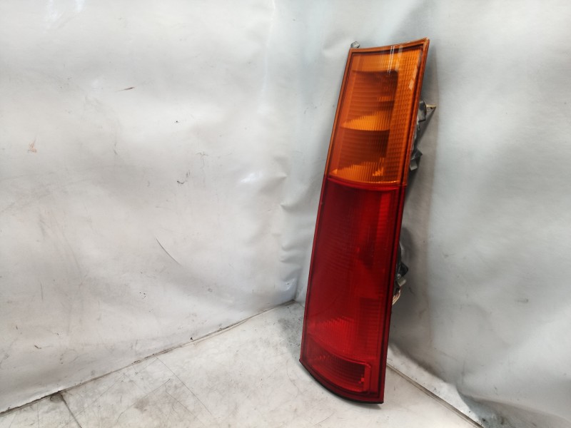 Recambio de piloto trasero derecho para honda cr-v (rd1/3) básico (rd1) referencia OEM IAM 0432200 0432200 0432200