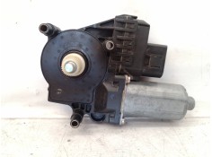 Recambio de motor elevalunas trasero derecho para audi a4 berlina (b5) referencia OEM IAM 2703000526 2703000526 0130821786 2