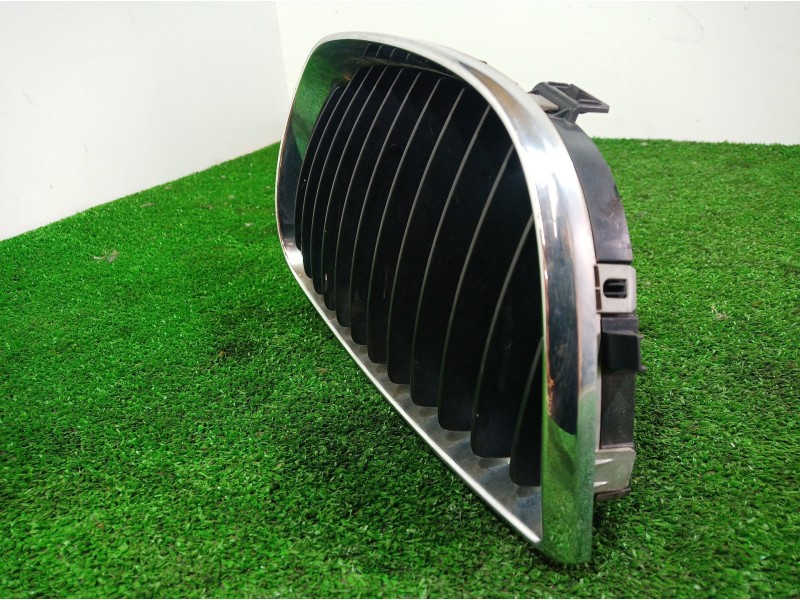 Recambio de rejilla delantera para bmw serie 1 berlina (e81/e87) 118d referencia OEM IAM   