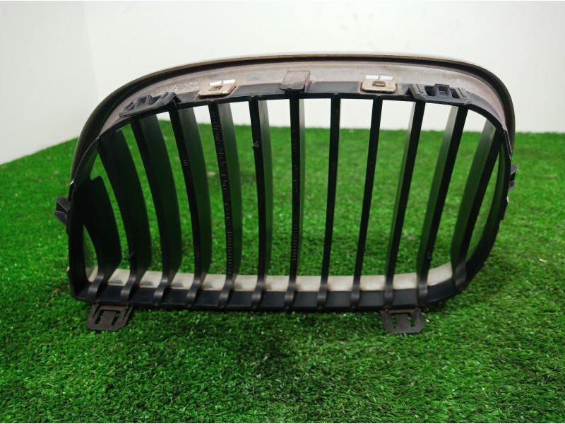 Recambio de rejilla delantera para bmw serie 1 berlina (e81/e87) 118d referencia OEM IAM   