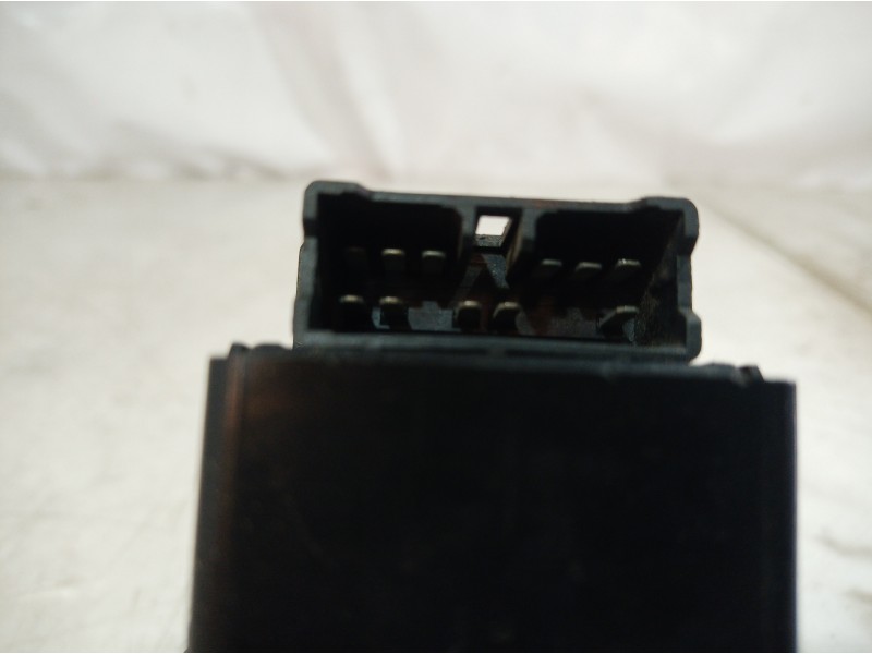 Recambio de mando elevalunas delantero izquierdo para daewoo lanos referencia OEM IAM 96246565 96246565 96246565