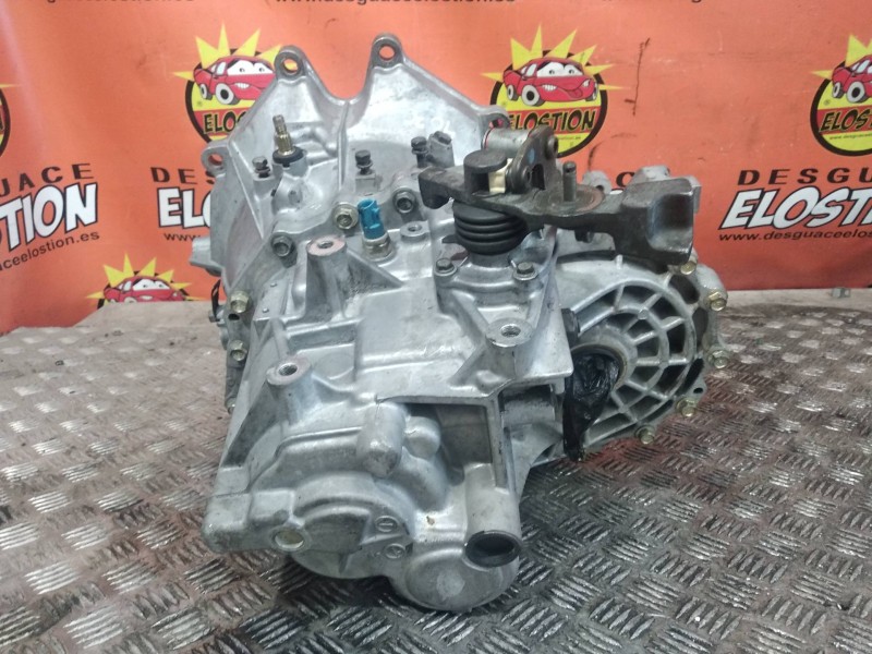 Recambio de caja cambios para hyundai coupe (gk) 2.7 v6 cat referencia OEM IAM 3A0 3A0 3A0
