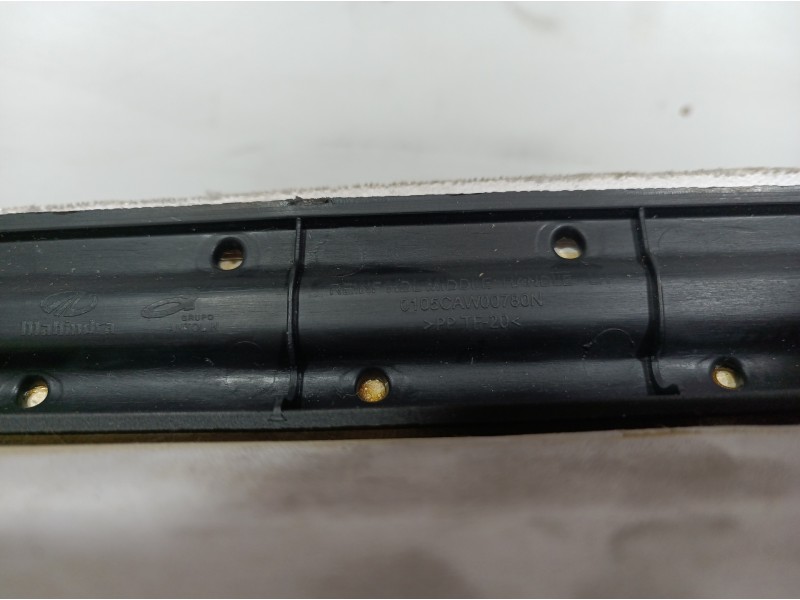 Recambio de techo interior para mahindra xuv 500 xuv 500 fwd w6 referencia OEM IAM 0105CAW00780N 0105CAW00780N 0105CAW00780N