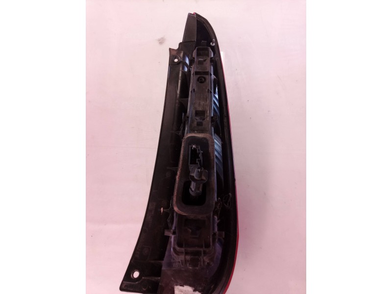 Recambio de piloto trasero izquierdo para ford fiesta (cbk) ambiente referencia OEM IAM 2S5113A603B 2S5113A603B 2S5113A603B