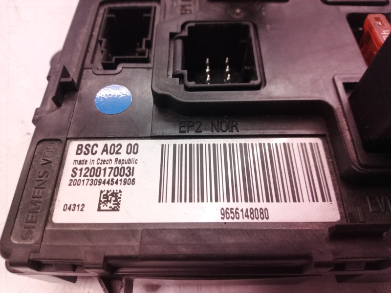 Recambio de caja reles / fusibles para peugeot 407 sport referencia OEM IAM S1200170031 S1200170031 BSCA0200