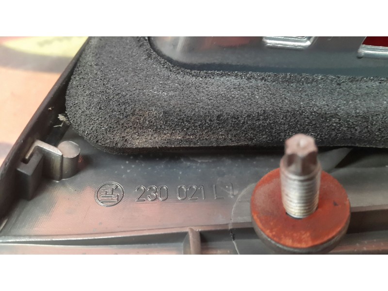 Recambio de piloto trasero izquierdo para bmw serie 3 berlina (e46) 320d referencia OEM IAM 230021L1  
